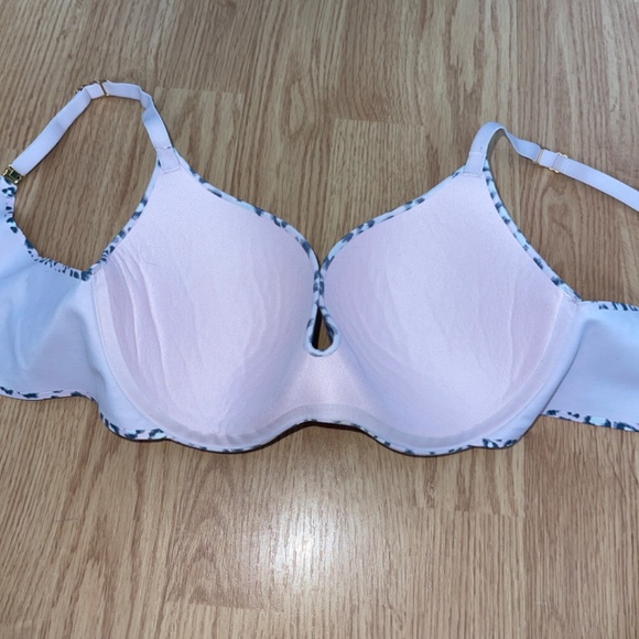 Victoria’s Secret Incredible Padded Full Coverage Pink & Gray Cheetah Print Bra - Picture 3 of 6